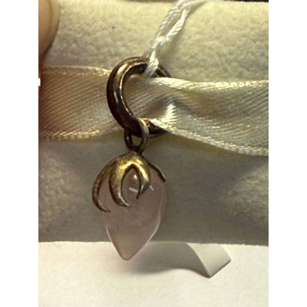 NEW STORY JEWELLERY women's lotus drop charm in white/ gold